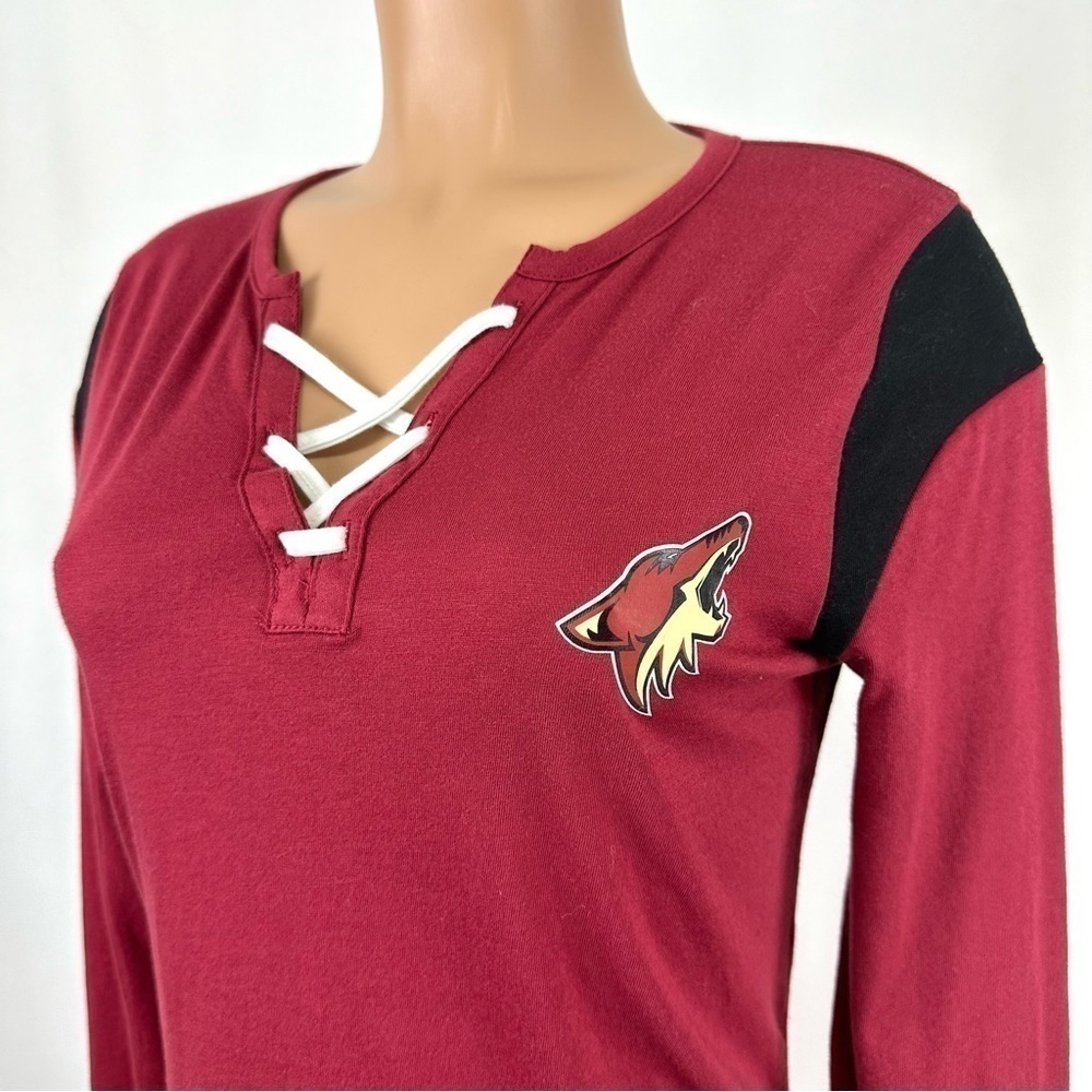 Fanatics Womens Sz M Arizona Coyotes Long Sleeve Lace Up V Neck T Shirt Garnet - Picture 4 of 13